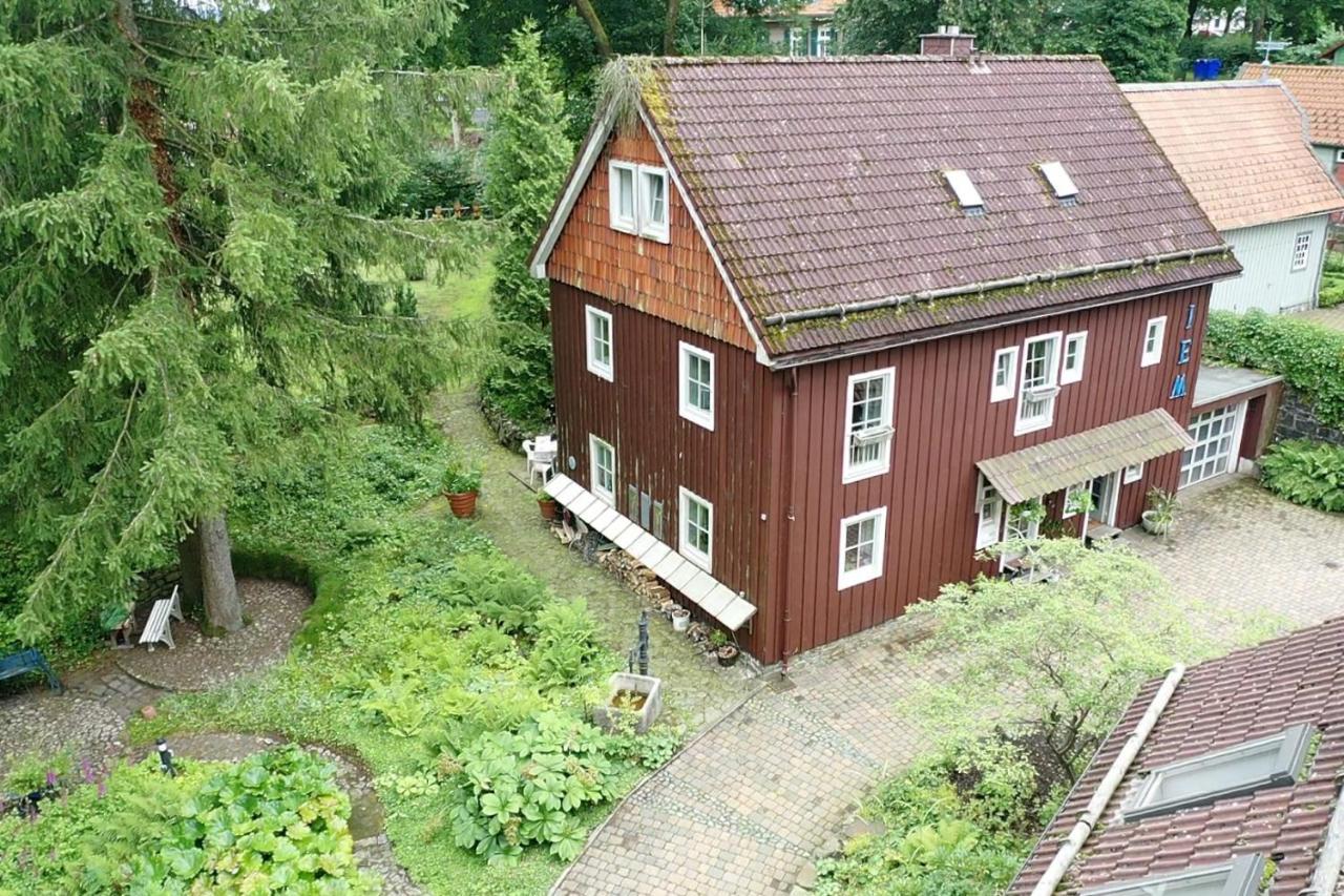 Liebevoll Eingerichtetes Ferienhaus Mit Grossem Garten 克劳斯塔尔-采勒费尔德 外观 照片