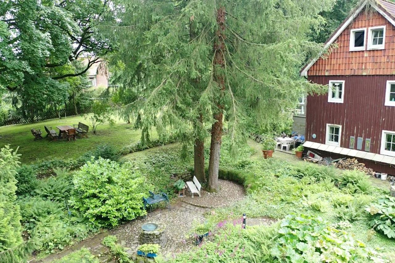 Liebevoll Eingerichtetes Ferienhaus Mit Grossem Garten 克劳斯塔尔-采勒费尔德 外观 照片
